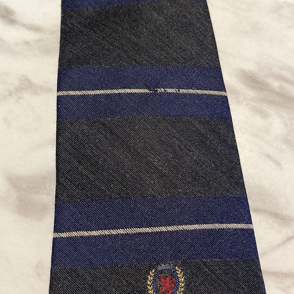 Tommy Hilfiger Wool & Silk Tie w Crest - Picture 5 of 5